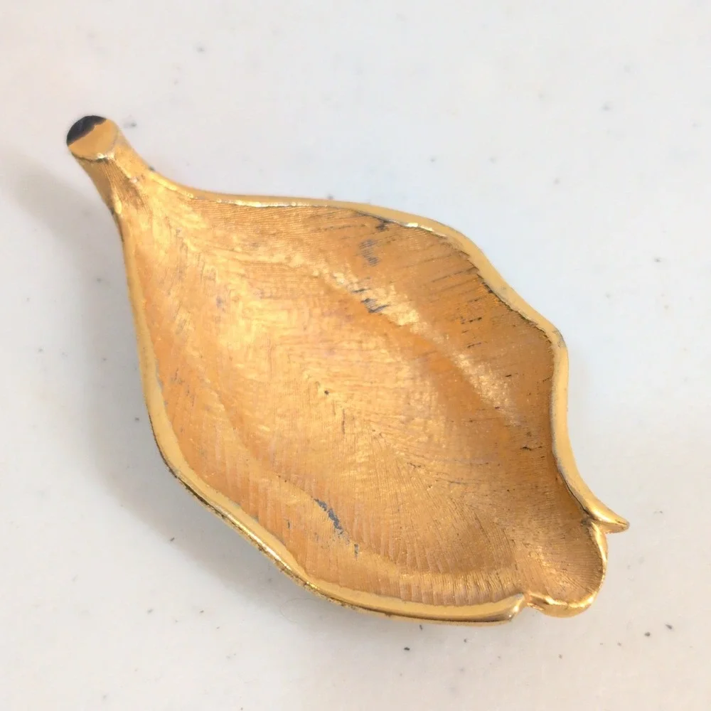 Vintage Monet Gold Plated TANCRAFT Leaf Shaped Trinket Dish‎ Jewelry Tray Dining